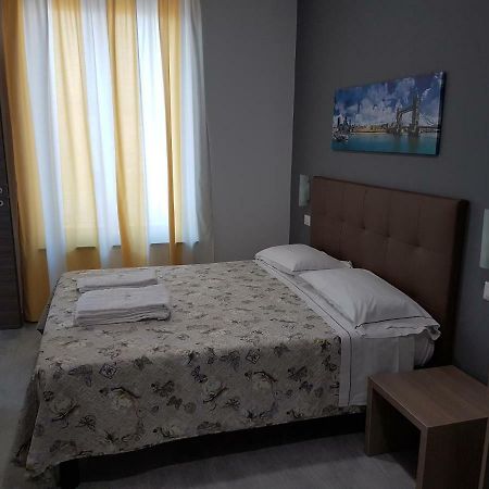 מילאנו Hotel Oregon מראה חיצוני תמונה