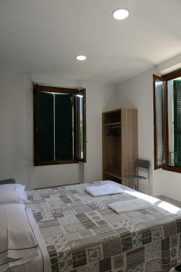 מילאנו Hotel Oregon מראה חיצוני תמונה